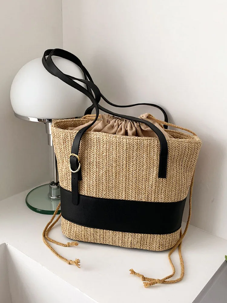Summer Beach Women's Bag Top Handle Designer Straw Weaving Underarm Shoulder Bags for Women Fashion Casual Handbags 2022 Trend
Summer Beach Women's Bag Top Handle Designer Straw Weaving Underarm Shoulder Bags for Women Fashion Casual Handbags 2022 Trend