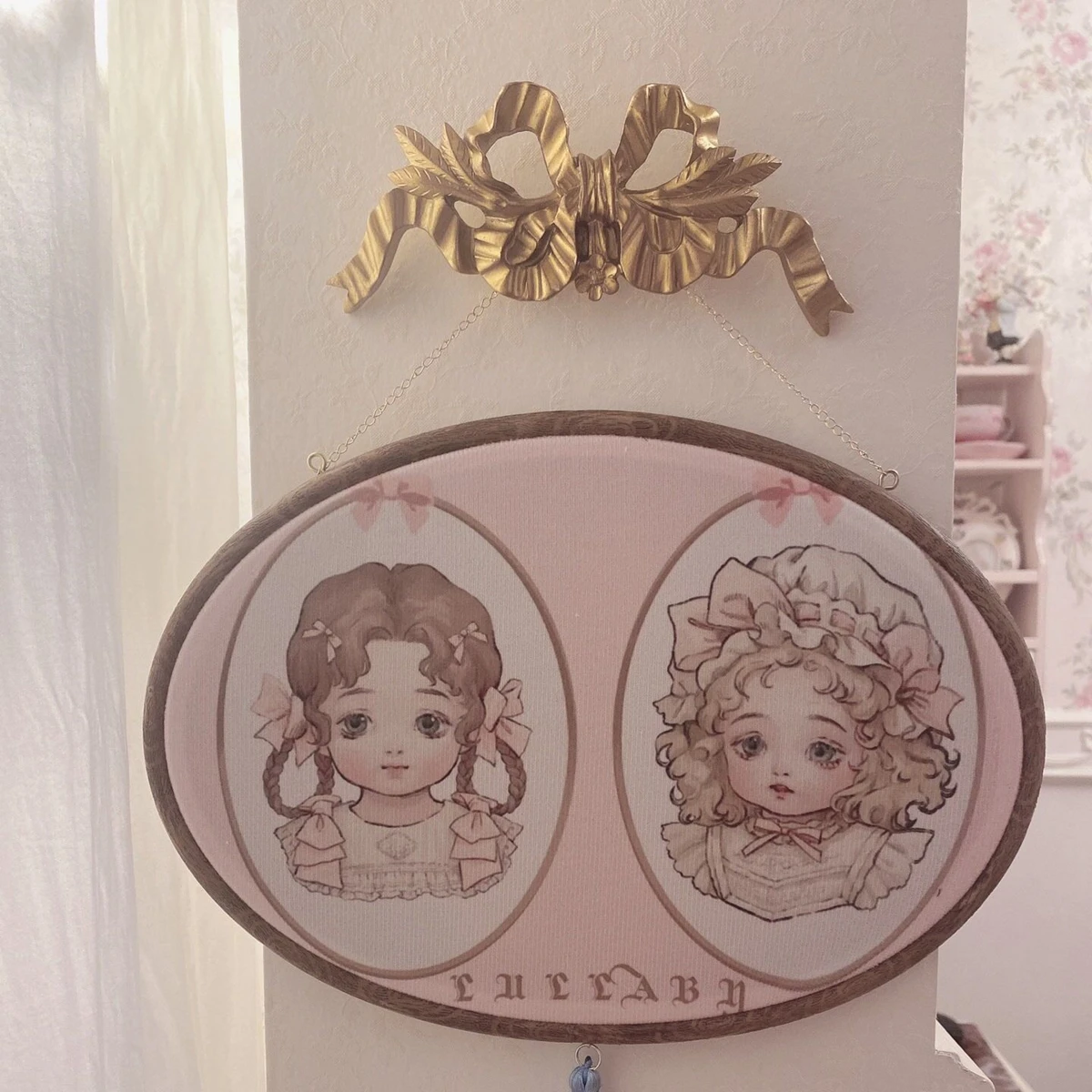 Wall-mounted Pink Bow Storage Rack Ironwork Shelf Cosmetic Storage Racks Kawaii Girly Heart Princess Room Decor Organizer Holder
Wall-mounted Pink Bow Storage Rack Ironwork Shelf Cosmetic Storage Racks Kawaii Girly Heart Princess Room Decor Organizer Holder