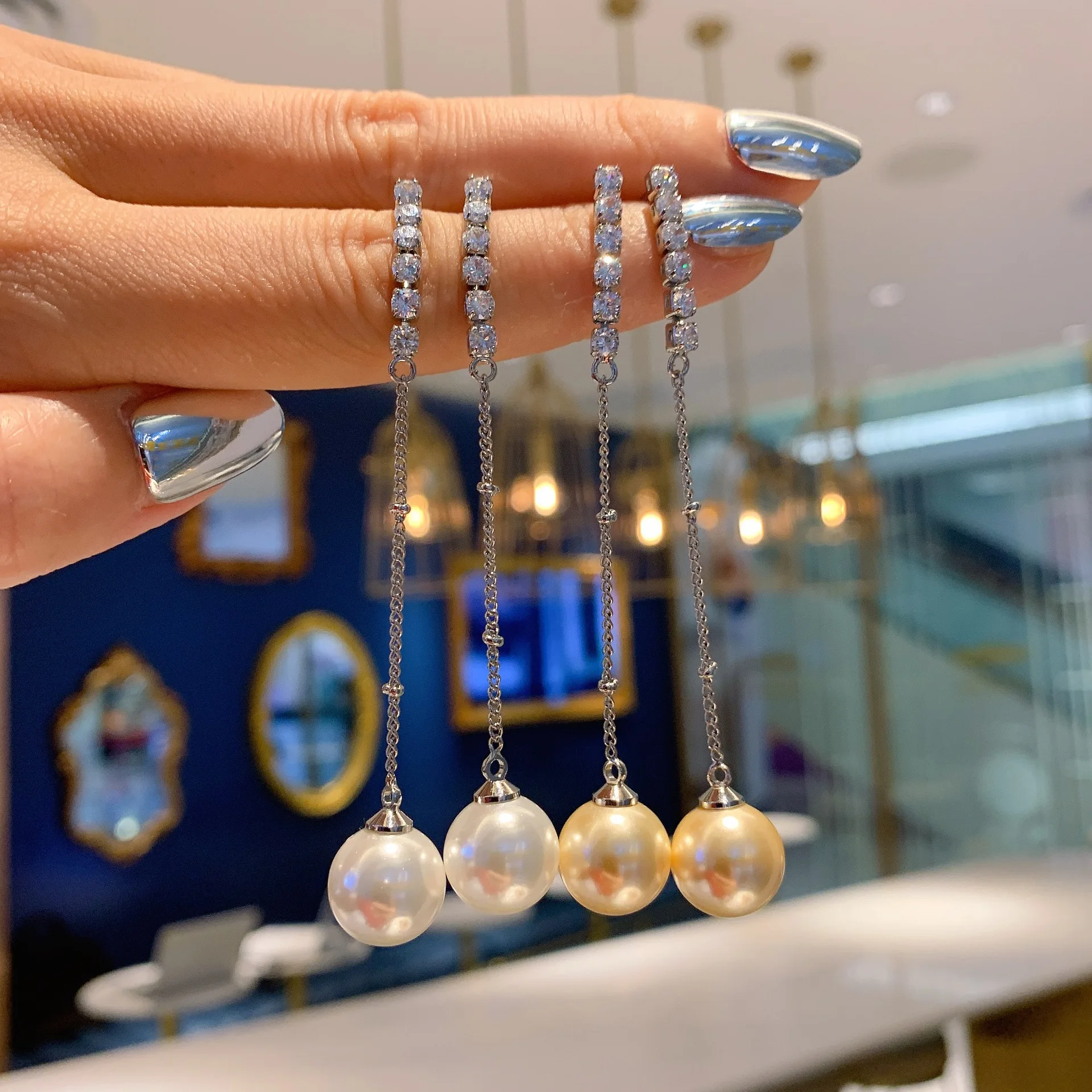 Korean Fashion Temperament Big Pearl Simple Earring 2022 Trend Women Chain Tassel Clear Crystal Vintage 925 Sterling Silver Gift
Korean Fashion Temperament Big Pearl Simple Earring 2022 Trend Women Chain Tassel Clear Crystal Vintage 925 Sterling Silver Gift