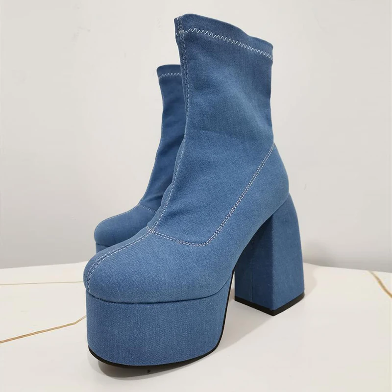 Women Boots 2022 New Comfortable Boots Ladies Platform Female Shoes Soft Keep Warm Casual Round Toe Winter Footwear Botas Mujer
Women Boots 2022 New Comfortable Boots Ladies Platform Female Shoes Soft Keep Warm Casual Round Toe Winter Footwear Botas Mujer