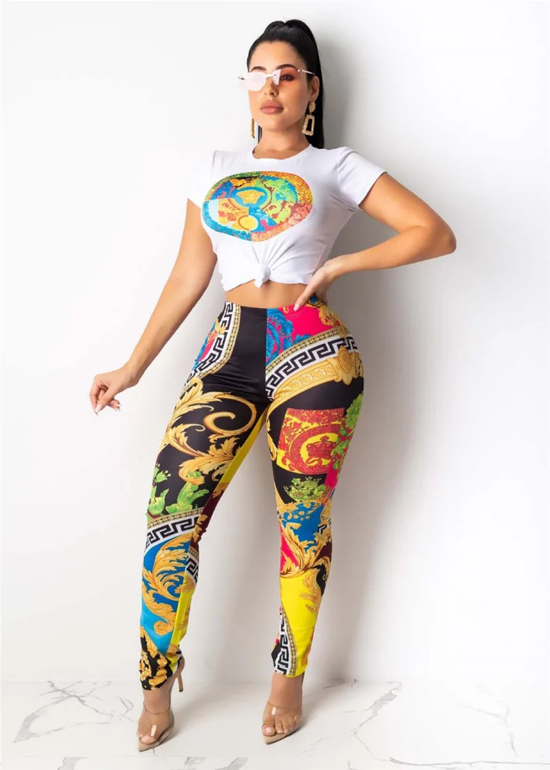 Женская футболка из двух предметов с коротким рукавом и штаны с принтом, Модный повседневный комплект для женщин
Женская футболка из двух предметов с коротким рукавом и штаны с принтом, Модный повседневный комплект для женщин
