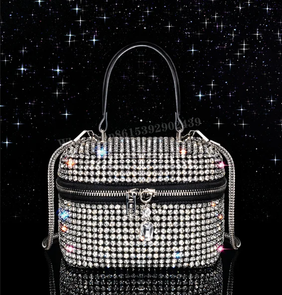 

Luxury Women New Bucket Circular Messenger Bags Crossbody Shoulder Crystal Black Leather Silver Rhinestone Bag Women Ziper Chain