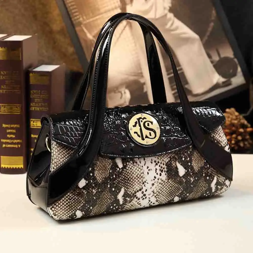 Stylish Women Top Handle Bag Luxury Patent Leather Snake Skin Print Elegant Madam Large Capacity Shoulder Casual Tote 2023 New
Stylish Women Top Handle Bag Luxury Patent Leather Snake Skin Print Elegant Madam Large Capacity Shoulder Casual Tote 2023 New
