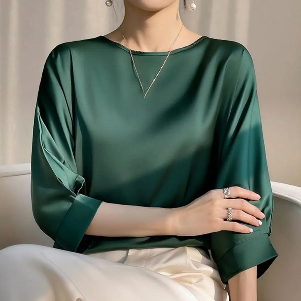 Soft Satin Blouse Women Tops O-Neck Women Shirt Batwing Half Sleeve Blouse Smooth Satin Shirt Thin Tops Streetwear
Soft Satin Blouse Women Tops O-Neck Women Shirt Batwing Half Sleeve Blouse Smooth Satin Shirt Thin Tops Streetwear