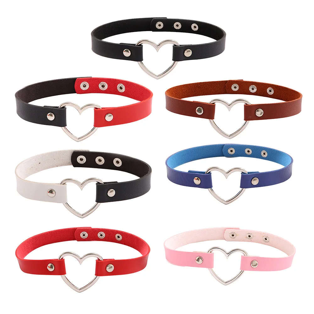 Fashion Leather Heart Choker Necklace for Women Girls Sexy Leather Chocker Gothic Punk Necklace Party Bondage Cosplay Jewelry
Fashion Leather Heart Choker Necklace for Women Girls Sexy Leather Chocker Gothic Punk Necklace Party Bondage Cosplay Jewelry