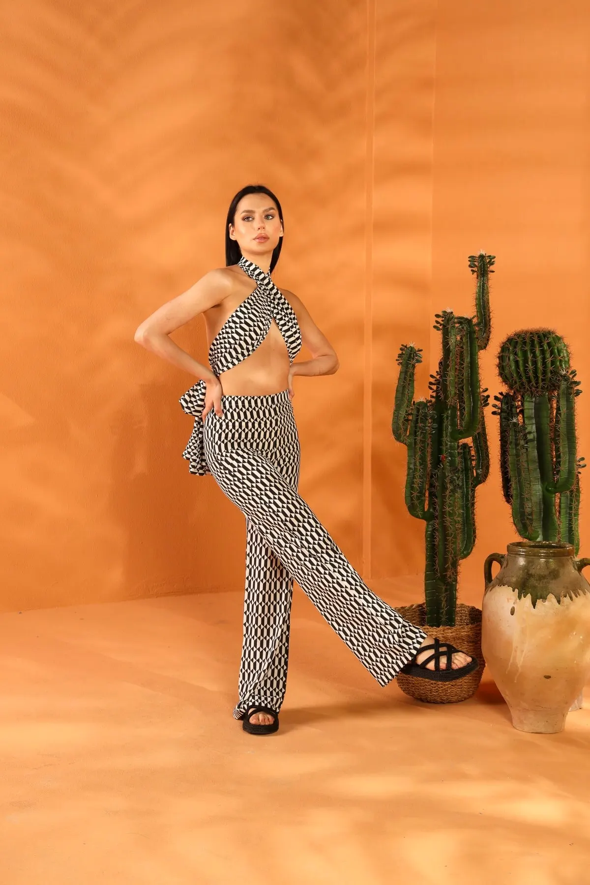 Women's Pareo Beach Pants Swimwear Cover Up Dress Sexy Tunic Suit Beachwear Female Beach Bikini Cover Loose Mini Dress
Women's Pareo Beach Pants Swimwear Cover Up Dress Sexy Tunic Suit Beachwear Female Beach Bikini Cover Loose Mini Dress