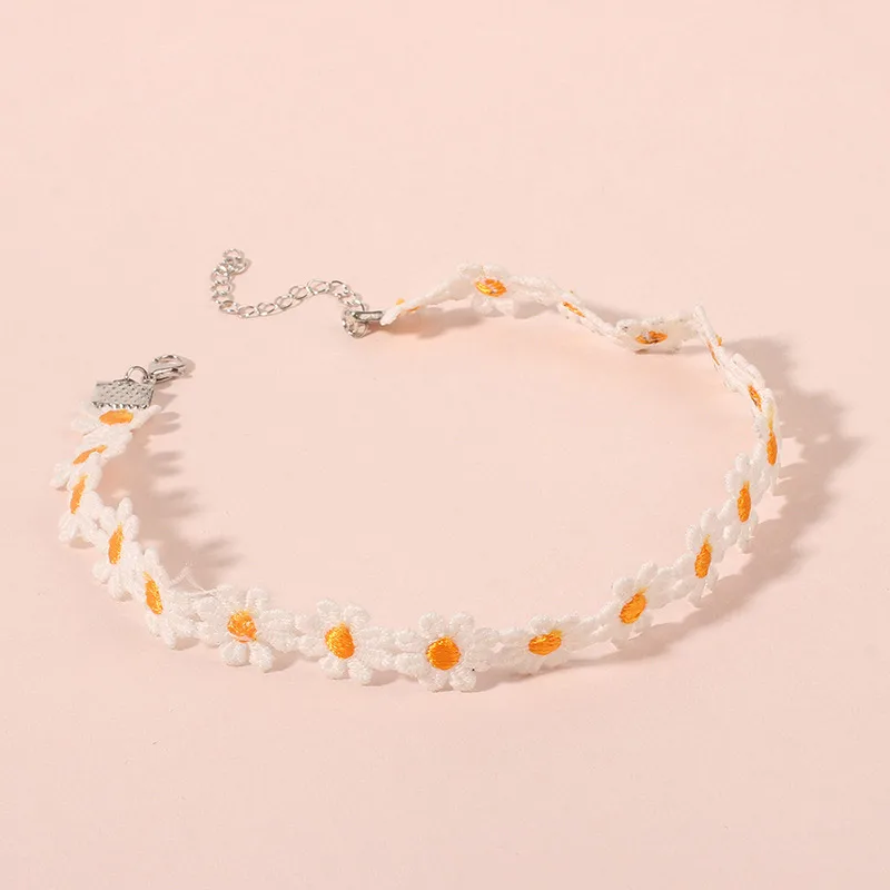 Lace Choker Classic Fashion Handmade Weaving Daisy Collar Necklace For Girls Fashion Jewelry Flower Shaped Accessories
Lace Choker Classic Fashion Handmade Weaving Daisy Collar Necklace For Girls Fashion Jewelry Flower Shaped Accessories