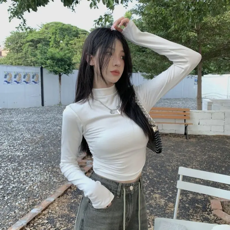 Женская бархатная водолазка на осень и зиму, с длинным рукавом
Женская бархатная водолазка на осень и зиму, с длинным рукавом