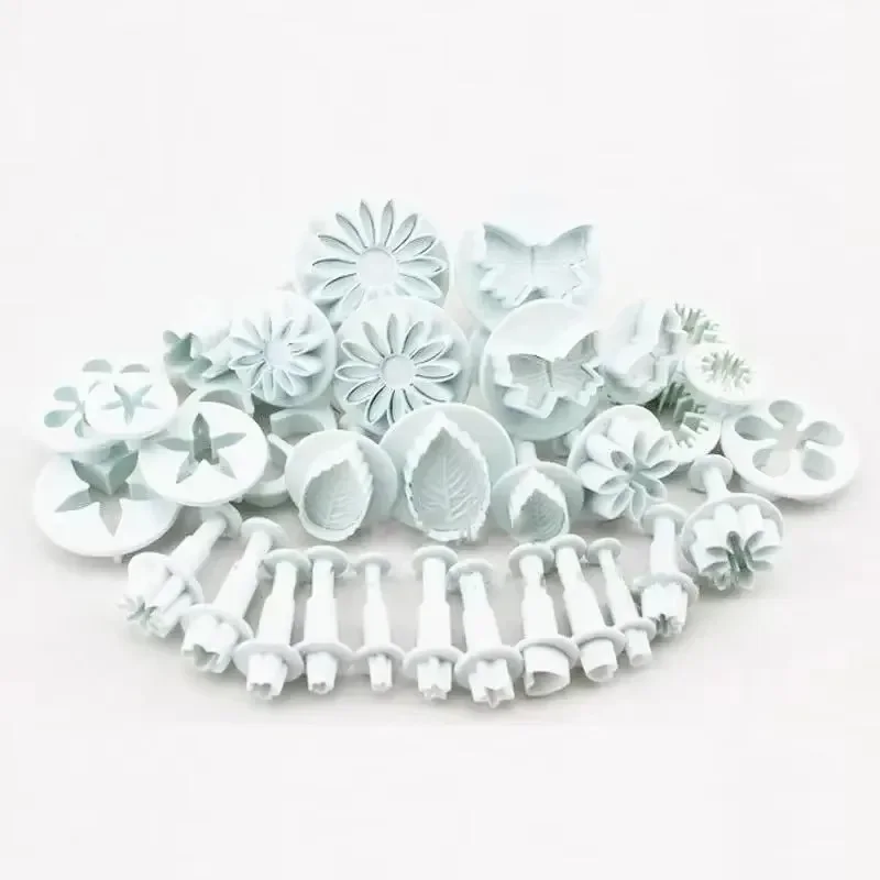 Набор формочек для печенья Domeker 33 шт.
Набор формочек для печенья Domeker 33 шт.