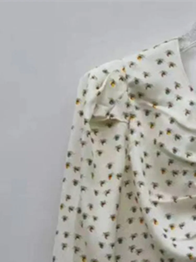 Summer 2023 New Women Pleated High Waist Mini Dress Ladies Half Sleeve Floral Print Sweet O-Neck A-Line Simple Short Robe
Summer 2023 New Women Pleated High Waist Mini Dress Ladies Half Sleeve Floral Print Sweet O-Neck A-Line Simple Short Robe