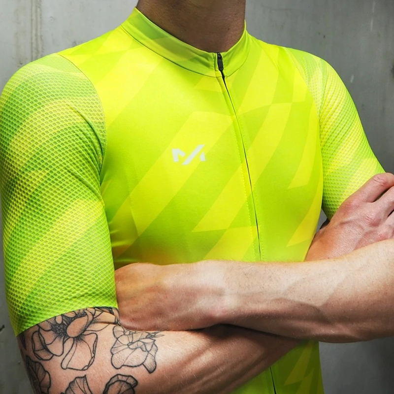 2022 Summer Cycling Jersey Men Coolest Bicycle Riding Wear Air Mesh Short Sleeve Bike Shirt Green MTb Racing Clothes Coolmax
2022 Summer Cycling Jersey Men Coolest Bicycle Riding Wear Air Mesh Short Sleeve Bike Shirt Green MTb Racing Clothes Coolmax