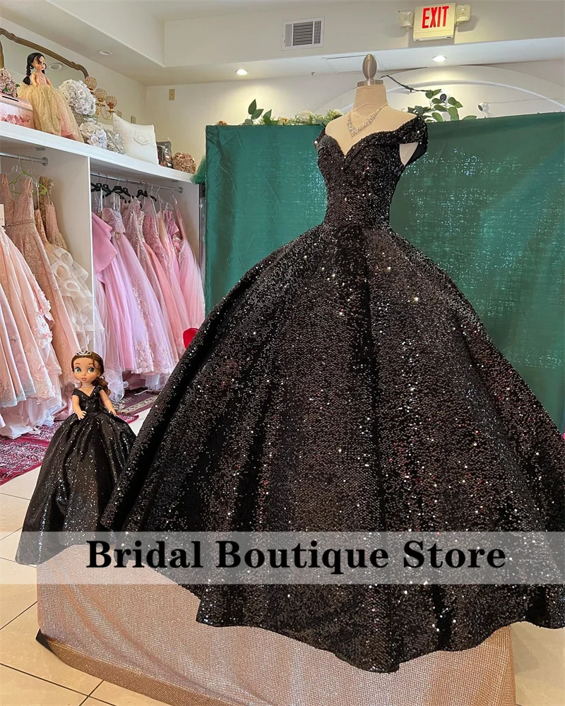 Glitter Black Ball Gown Quinceanera Dresses Off Shuolder Sequins Appliques Luxury Sweet 16 Dress Vestidos De Xv Años Cutom-Made
Glitter Black Ball Gown Quinceanera Dresses Off Shuolder Sequins Appliques Luxury Sweet 16 Dress Vestidos De Xv Años Cutom-Made