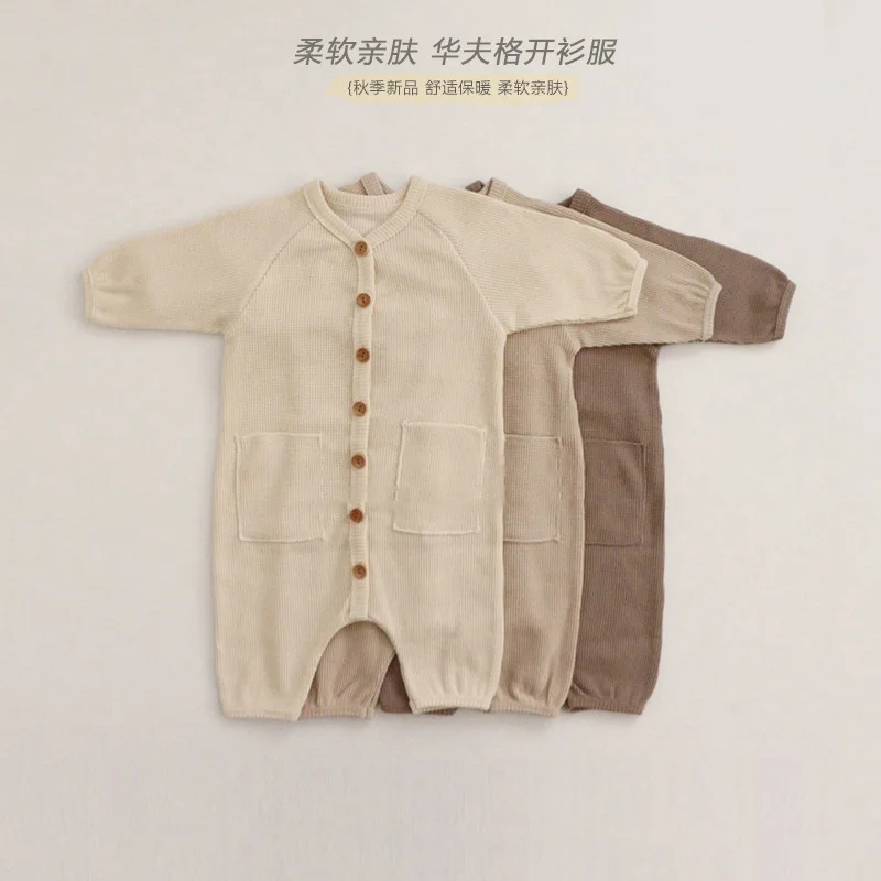 Baby clothes Korean version long-sleeved jumpsuit newborn single-breasted waffle romper romper baby spring and summer outer wear
Baby clothes Korean version long-sleeved jumpsuit newborn single-breasted waffle romper romper baby spring and summer outer wear