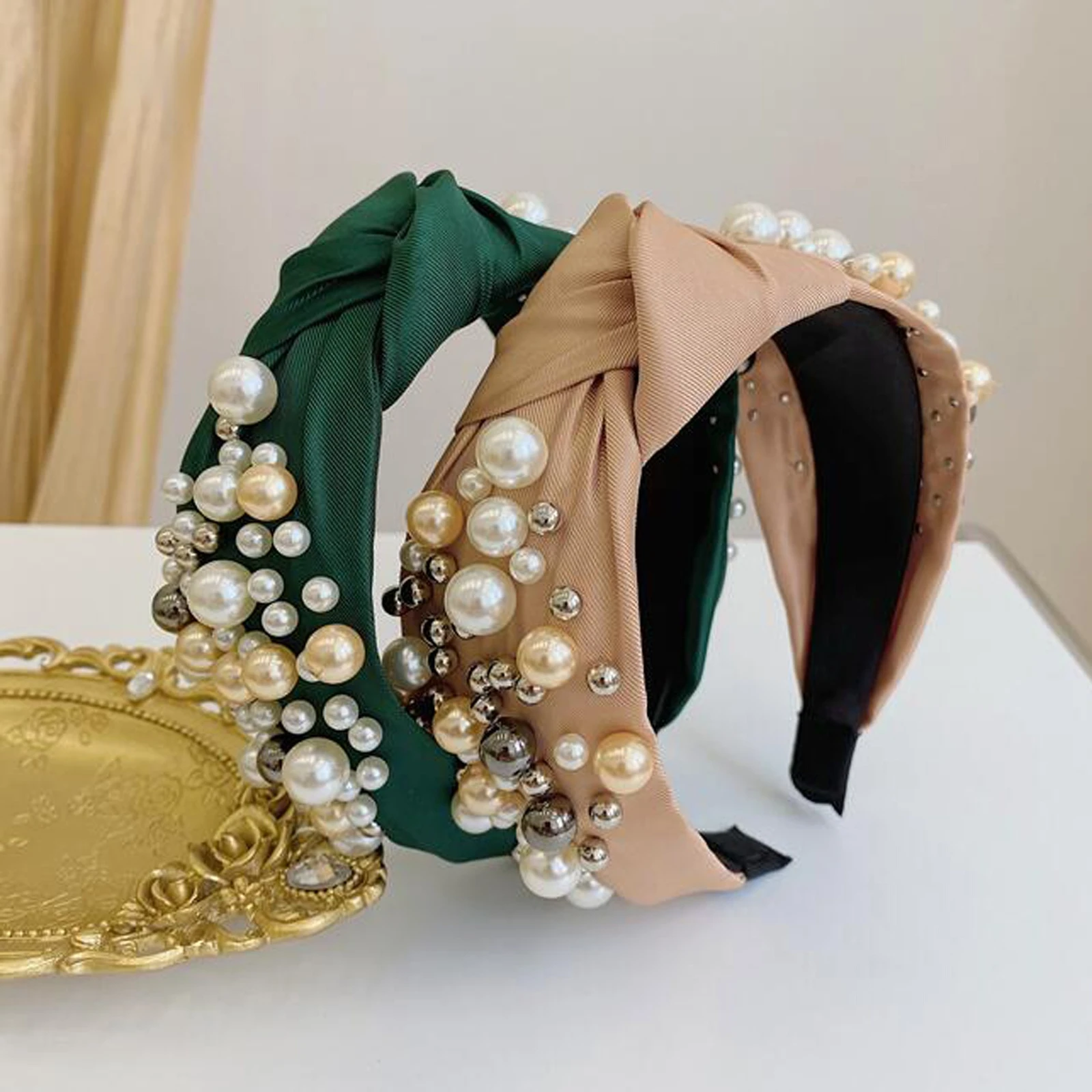 New Fashion Women Hair Accessories Wide Side Headband Mix Pearls Baroque Hairband For Adult Center Knot Headwear Wholesale
New Fashion Women Hair Accessories Wide Side Headband Mix Pearls Baroque Hairband For Adult Center Knot Headwear Wholesale