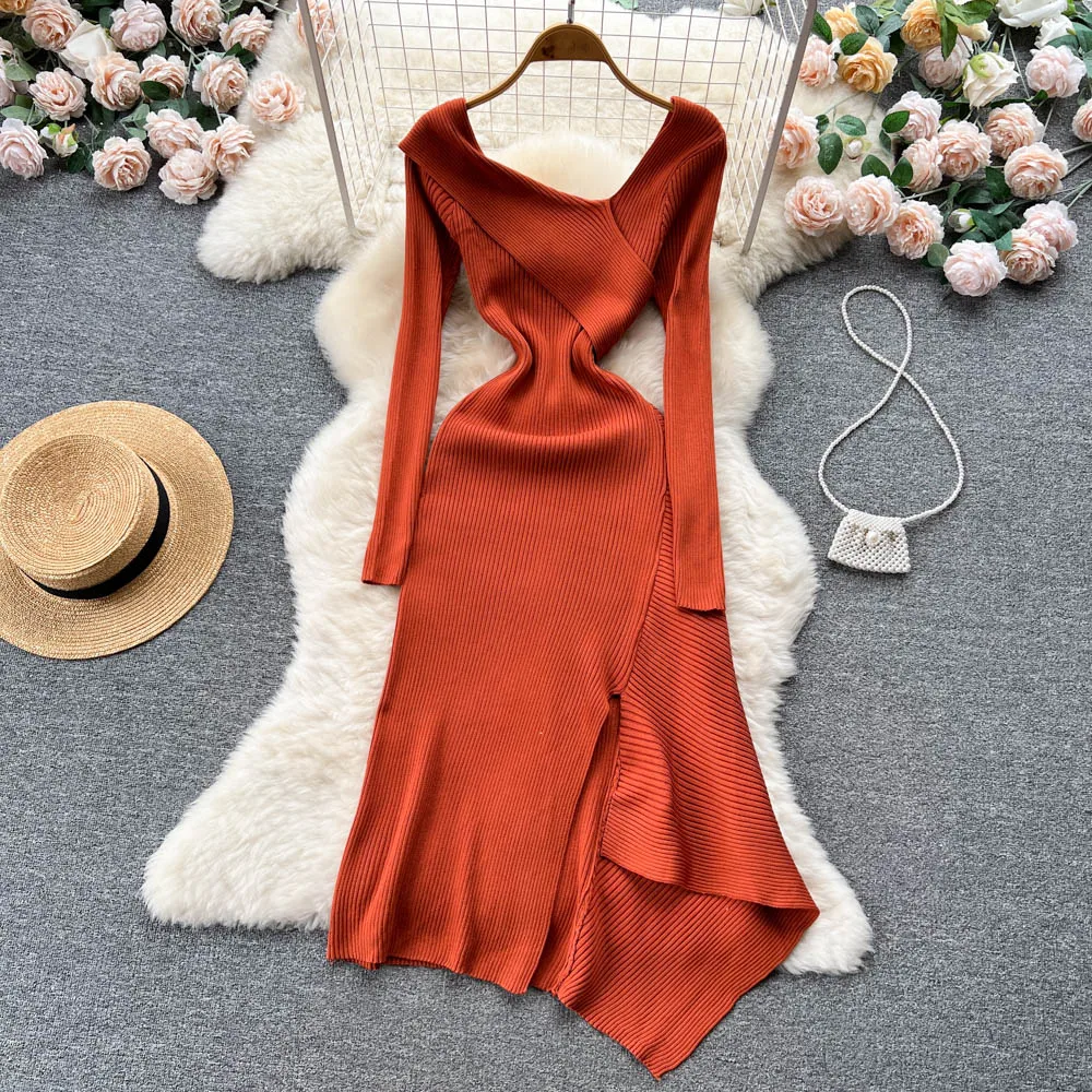 Осенне-зимнее трикотажное платье с квадратным вырезом и длинными рукавами
Осенне-зимнее трикотажное платье с квадратным вырезом и длинными рукавами