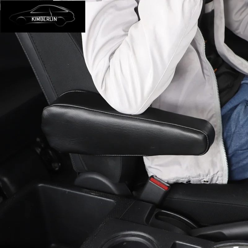 For 07-21 Toyota FJ Coolluze seat armrest cover car interior armrest protective cover decorative leather cloth two materials
For 07-21 Toyota FJ Coolluze seat armrest cover car interior armrest protective cover decorative leather cloth two materials