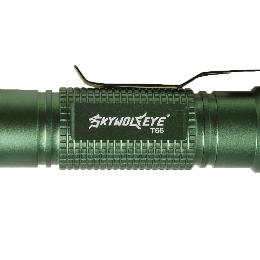Brightening LED Flashlight Aluminum Alloy Black Clip Long-Term Torch1Pcs 100-300m Aluminum alloy Hand Focus Torch
Brightening LED Flashlight Aluminum Alloy Black Clip Long-Term Torch1Pcs 100-300m Aluminum alloy Hand Focus Torch