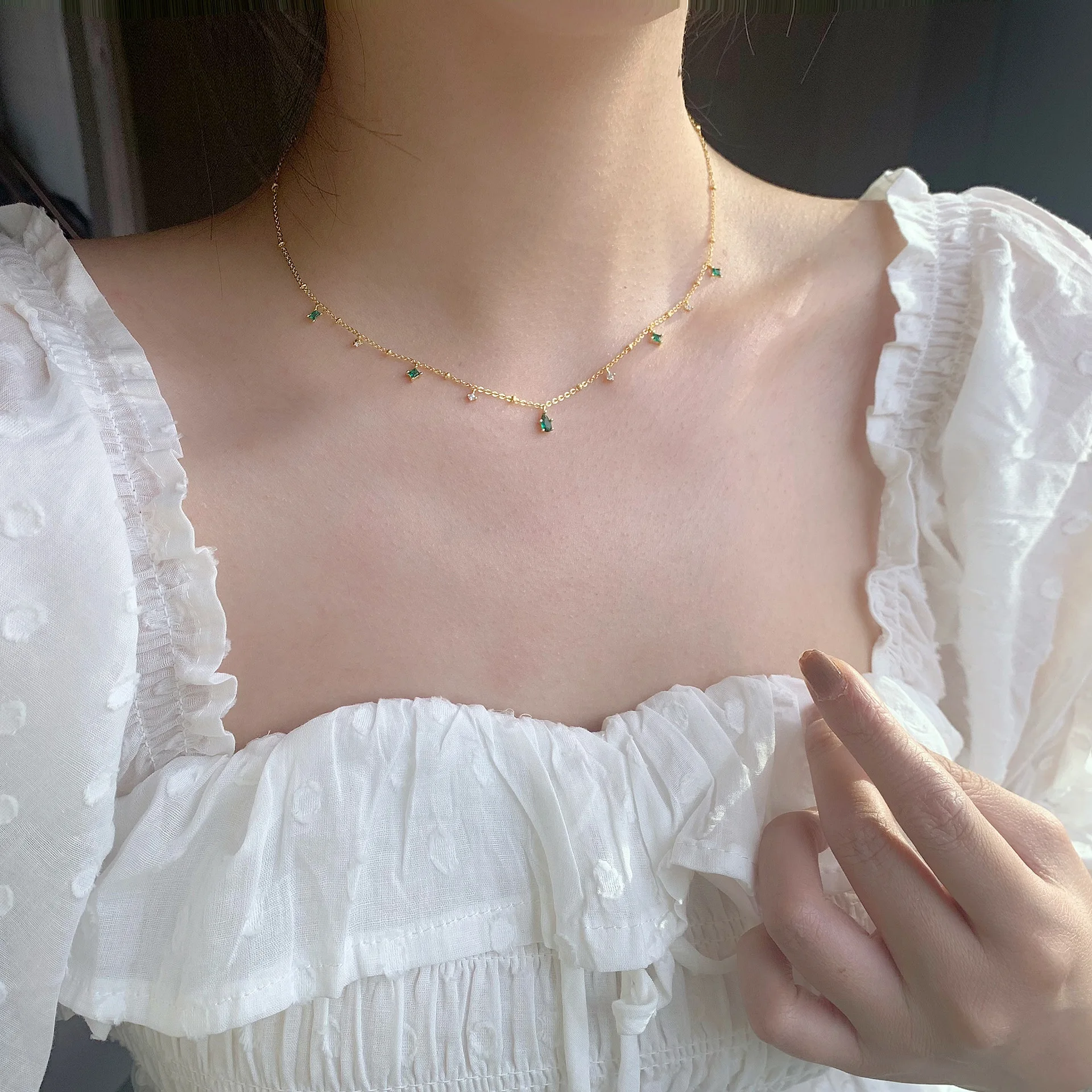 Luxury 24k Gold Plated Exquisite Vintage Zircon Necklace for women Niche Design Clavicle Chain FadeFree Wedding Anniversary Gift
Luxury 24k Gold Plated Exquisite Vintage Zircon Necklace for women Niche Design Clavicle Chain FadeFree Wedding Anniversary Gift