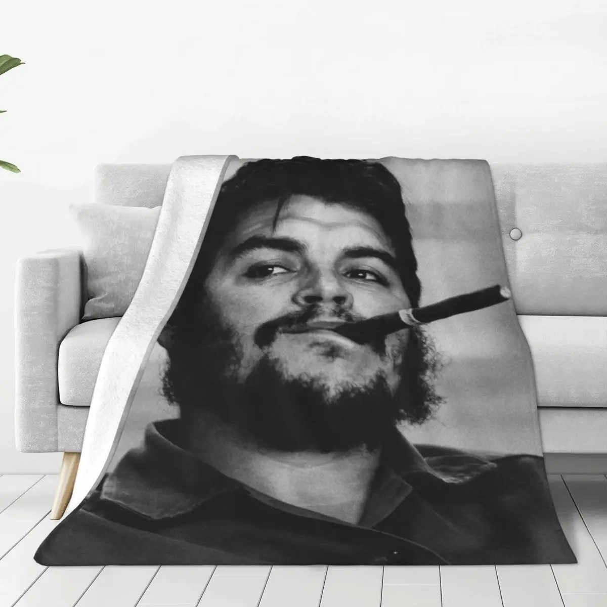 Покрывало Che Guevara из кораллового флиса, плюшевое кубинское революционерское легкое тонкое покрывало для постельного белья, диван, коврик дл...
Покрывало Che Guevara из кораллового флиса, плюшевое кубинское революционерское легкое тонкое покрывало для постельного белья, диван, коврик дл...