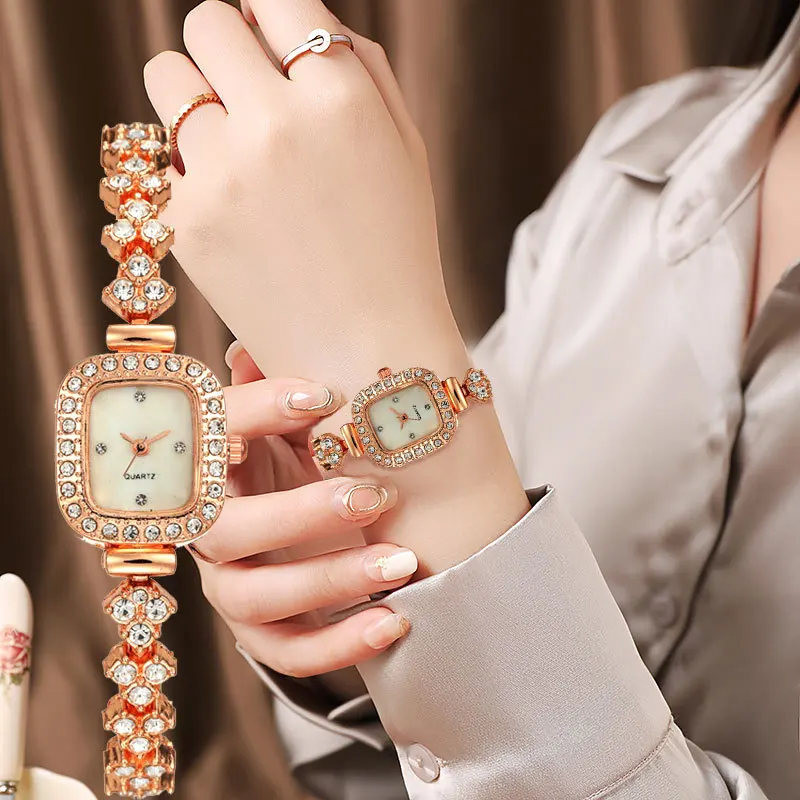 Новинка, Лидер продаж, женские часы с браслетом из стали, роскошные квадратные женские часы с браслетом из нержавеющей стали, женские часы с бриллиантами 
Новинка, Лидер продаж, женские часы с браслетом из стали, роскошные квадратные женские часы с браслетом из нержавеющей стали, женские часы с бриллиантами