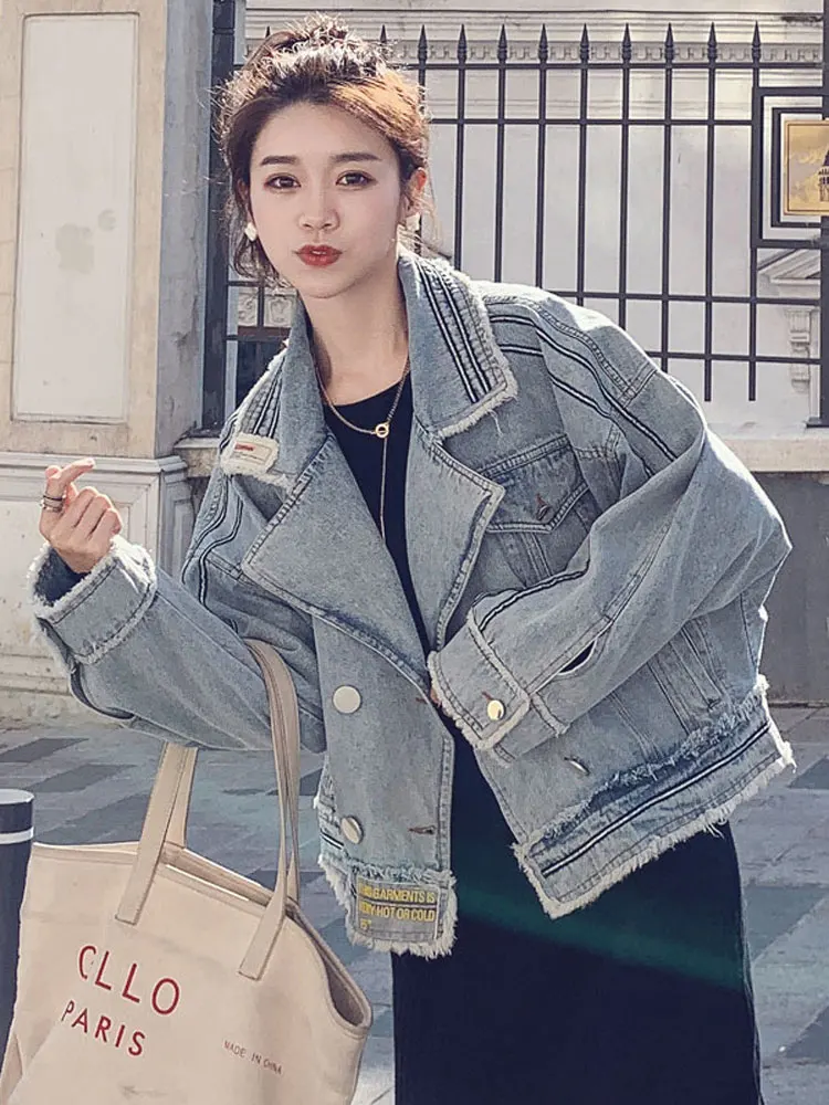Denim jacket female short section new autumn clothing Korean version of the school season loose student wild net red jacket top
Denim jacket female short section new autumn clothing Korean version of the school season loose student wild net red jacket top