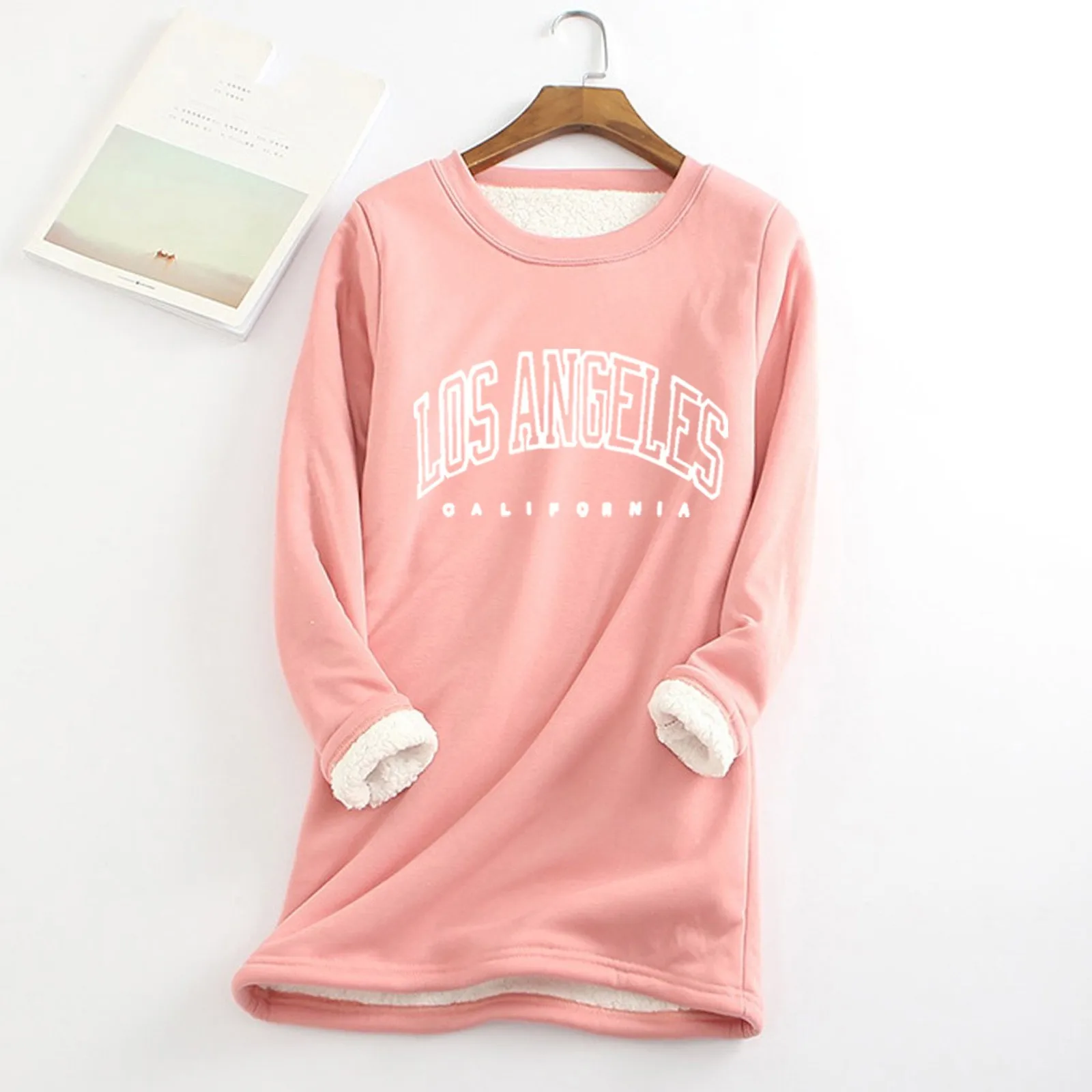 2023 Christmas Sweatshirt Women Casual Print Shirt Thick Fleece Sweatshirt Winter Round Neck Warm Soft Xmas Santa Hoodies
2023 Christmas Sweatshirt Women Casual Print Shirt Thick Fleece Sweatshirt Winter Round Neck Warm Soft Xmas Santa Hoodies