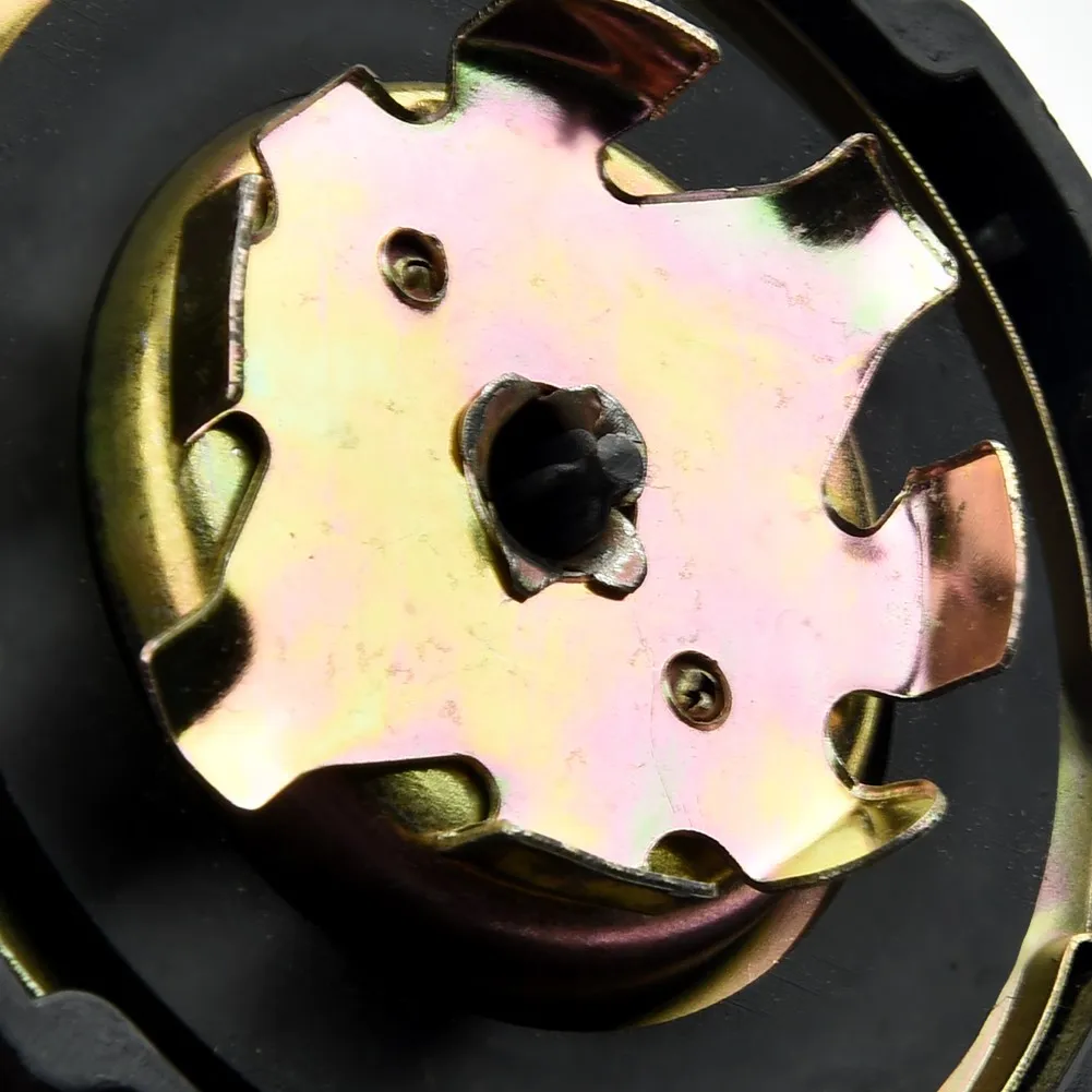 Fuel Tank Cap For Honda GX GX160 GX240 GX270 GX340 GX390 Plastic Fuel Tank Cap Lawn Mower Parts 17620-ZH7-013 17620-ZH7-023
Fuel Tank Cap For Honda GX GX160 GX240 GX270 GX340 GX390 Plastic Fuel Tank Cap Lawn Mower Parts 17620-ZH7-013 17620-ZH7-023
