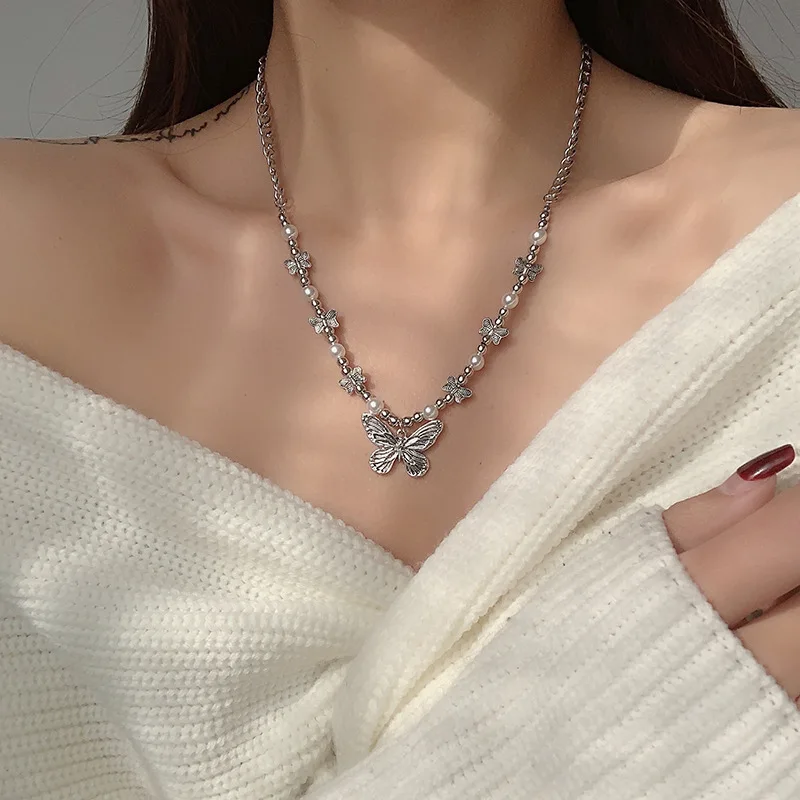 YACHU 1PC Gothic Retro Butterfly Pendant Necklace for Women bead chain Choker Chain Accessories Collar Jewelry Friend Gift
YACHU 1PC Gothic Retro Butterfly Pendant Necklace for Women bead chain Choker Chain Accessories Collar Jewelry Friend Gift