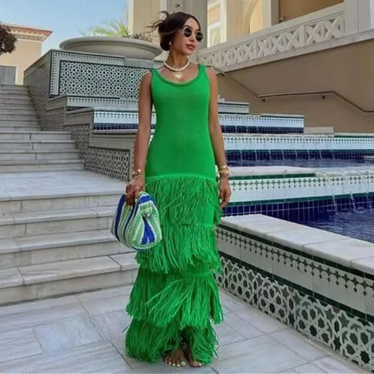 Женское трикотажное платье-макси без рукавов, с U-образным вырезом и открытой спиной 
Женское трикотажное платье-макси без рукавов, с U-образным вырезом и открытой спиной