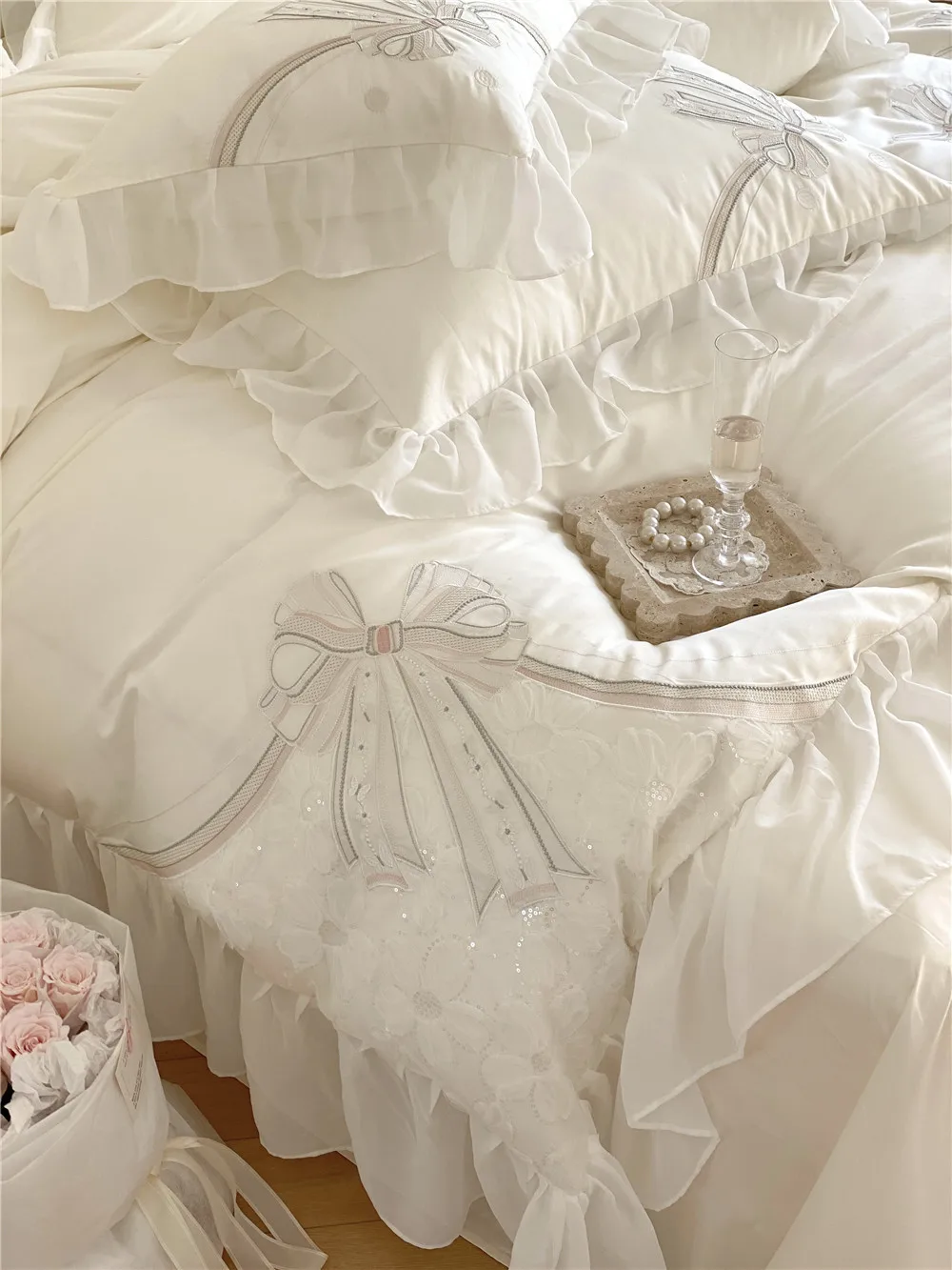 French Romantic Australian Cotton Princess Pure Cotton Lace Floral Duvet Cover Bed Sheet Home Textile Bedding
French Romantic Australian Cotton Princess Pure Cotton Lace Floral Duvet Cover Bed Sheet Home Textile Bedding