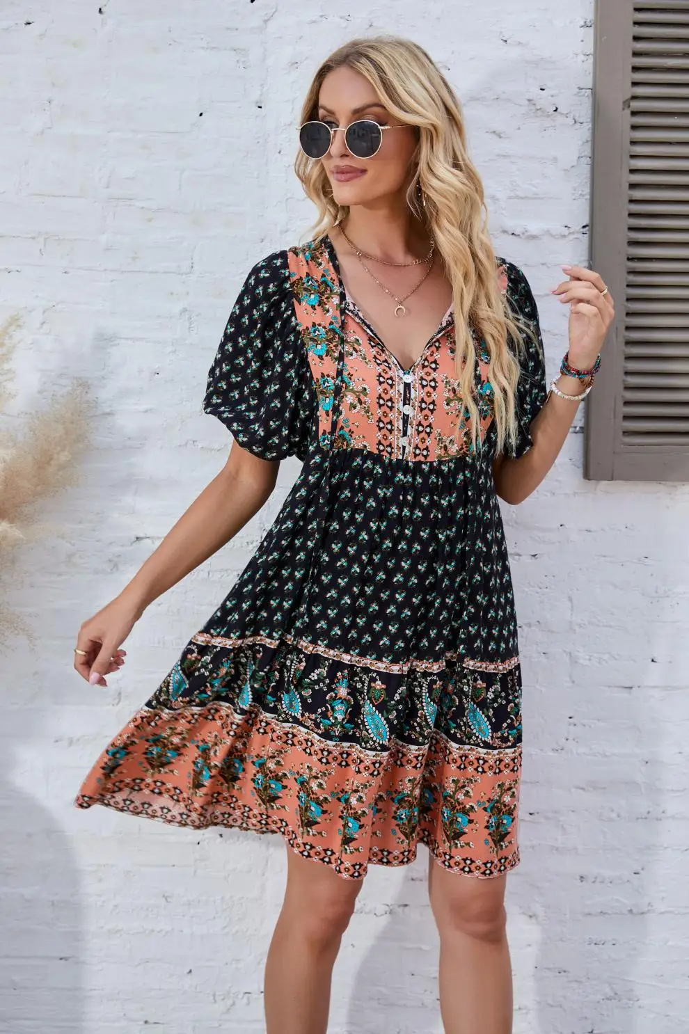 Vintage Ethnic Print Dresses Women Summer Short Sleeve Vacation Beach Style Boho Floral Dress Ladies Casual Loose Party Dress
Vintage Ethnic Print Dresses Women Summer Short Sleeve Vacation Beach Style Boho Floral Dress Ladies Casual Loose Party Dress