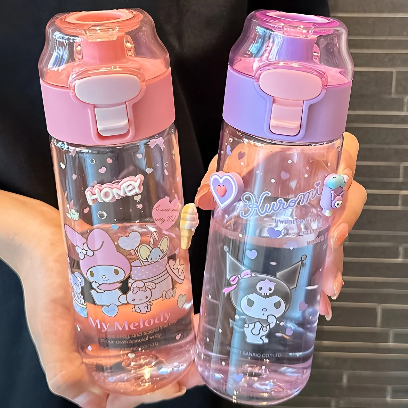 

Sanrio Kawaii Cinnamoroll Kuromi чашка для воды для девочек пластиковая чашка устойчивая к высоким температурам летняя милая детская бутылка для воды подарок