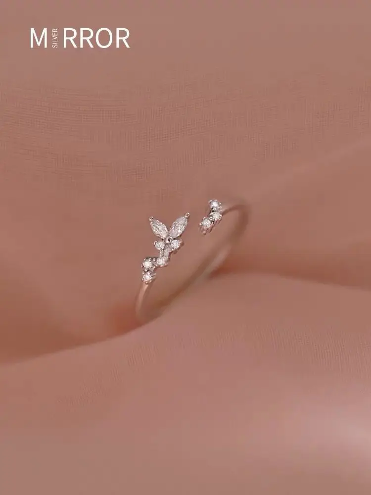 Little Moose People's Day Series Light Luxury and Niche Style Design Pure Silver Ring Butterfly Fine Ring Joint Ring
Little Moose People's Day Series Light Luxury and Niche Style Design Pure Silver Ring Butterfly Fine Ring Joint Ring
