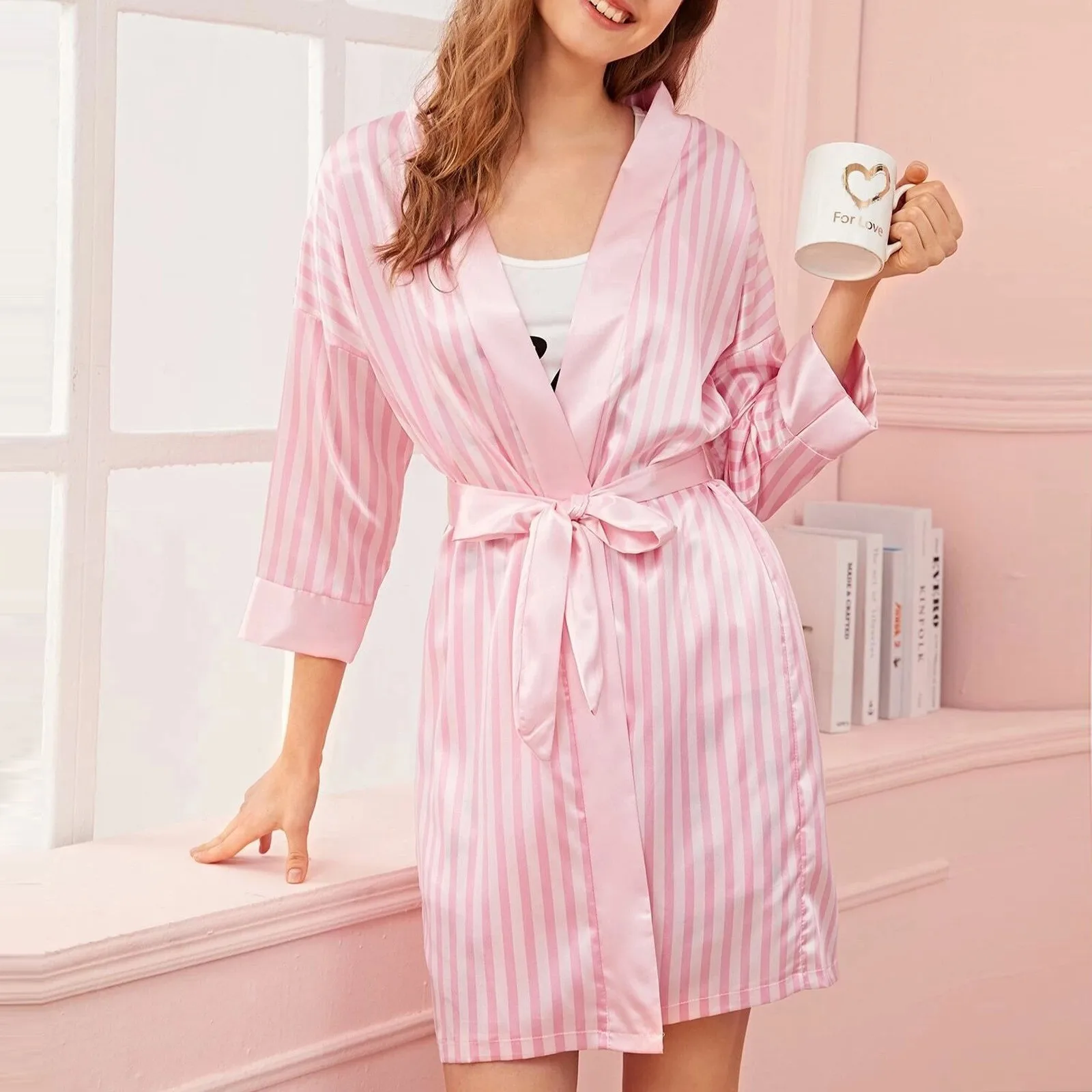 Sexy Satin Perfect Robes Gown Fashion Pink Sexy Night For Bathrobe Women Robe Stripe Nightdress Dressing
Sexy Satin Perfect Robes Gown Fashion Pink Sexy Night For Bathrobe Women Robe Stripe Nightdress Dressing