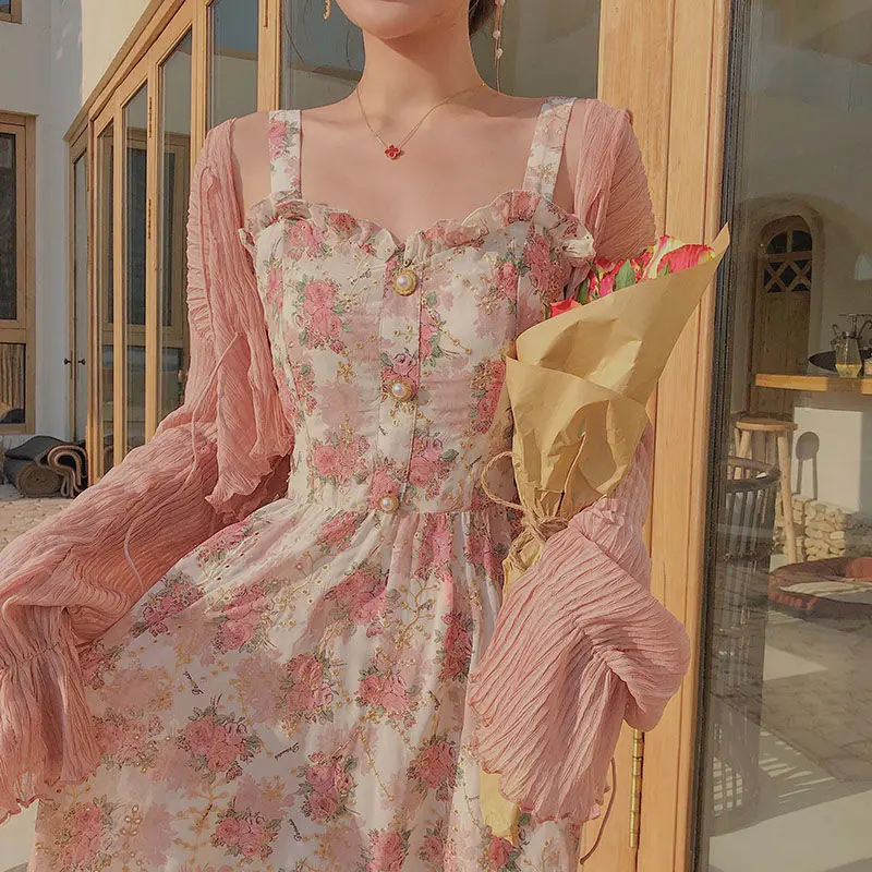 Summer French Sweet Fairy Dress Women Elegant Pearl Button Floral Print Ruffles Party Female Kawaii Korean Cottagecore Dresses
Summer French Sweet Fairy Dress Women Elegant Pearl Button Floral Print Ruffles Party Female Kawaii Korean Cottagecore Dresses
