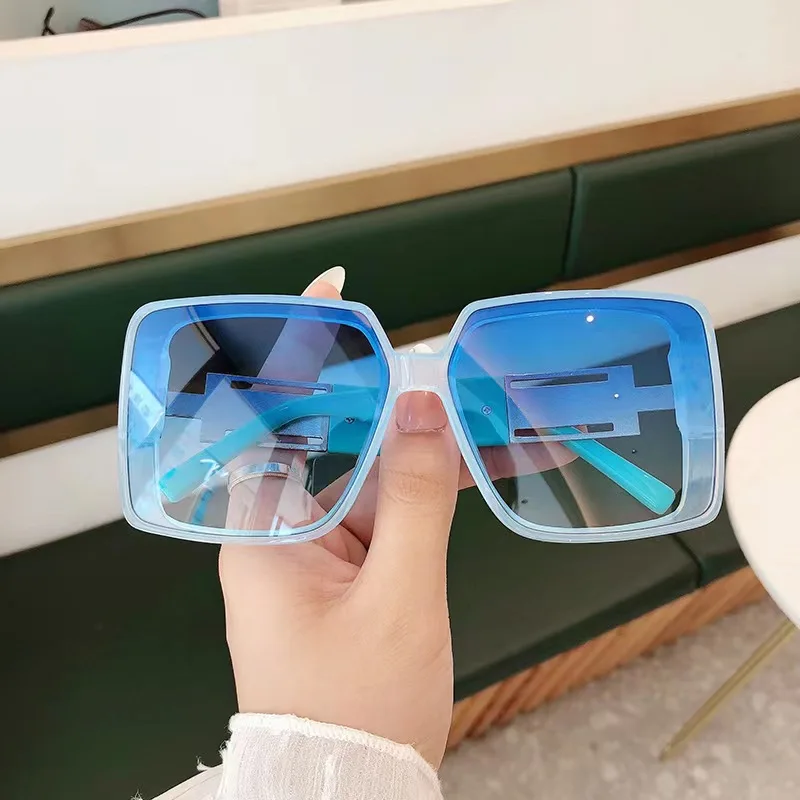 New Vintage Luxury Brand Sunglasses Women Oversize Rectangle Sun Glasses Female Big Frame Square Eyewear UV400 Oculos De Sol
New Vintage Luxury Brand Sunglasses Women Oversize Rectangle Sun Glasses Female Big Frame Square Eyewear UV400 Oculos De Sol
