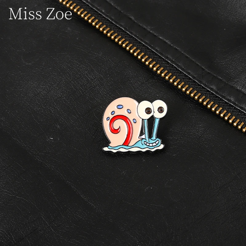 Kawaii Gary Snail Enamel Pins Cartoon Anime Icons Brooches Shirt Lapel Bag Badges Metal Pin Jewelry Gifts For Fans Wholesale
Kawaii Gary Snail Enamel Pins Cartoon Anime Icons Brooches Shirt Lapel Bag Badges Metal Pin Jewelry Gifts For Fans Wholesale