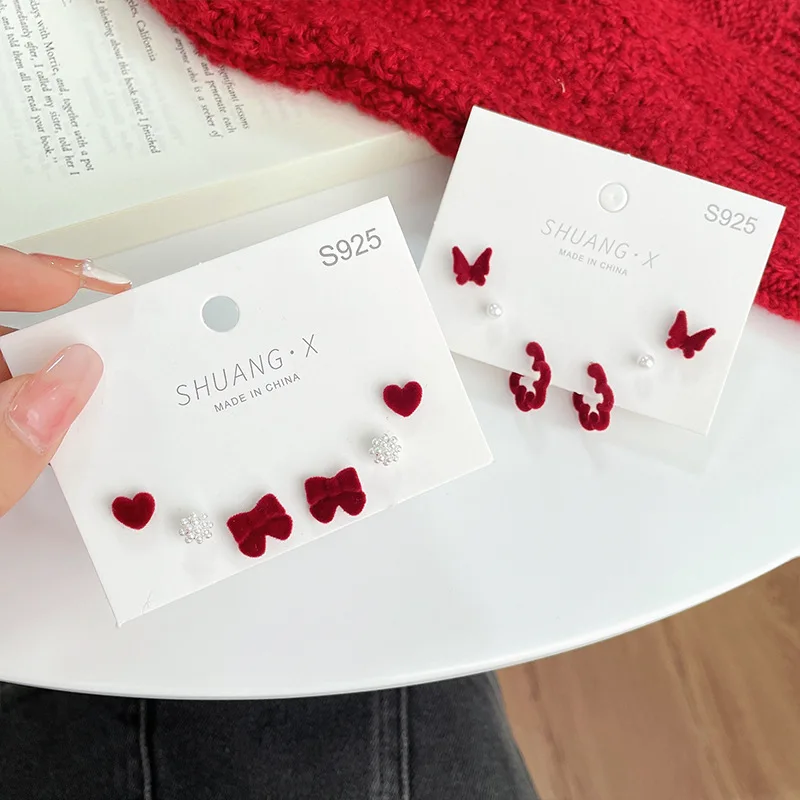 Red Flocked 925 Silver Bow Earrings C-ring Plush Winter New Earring Korean Female Girl Sweet Fashion Accessories Jewelry Gift
Red Flocked 925 Silver Bow Earrings C-ring Plush Winter New Earring Korean Female Girl Sweet Fashion Accessories Jewelry Gift