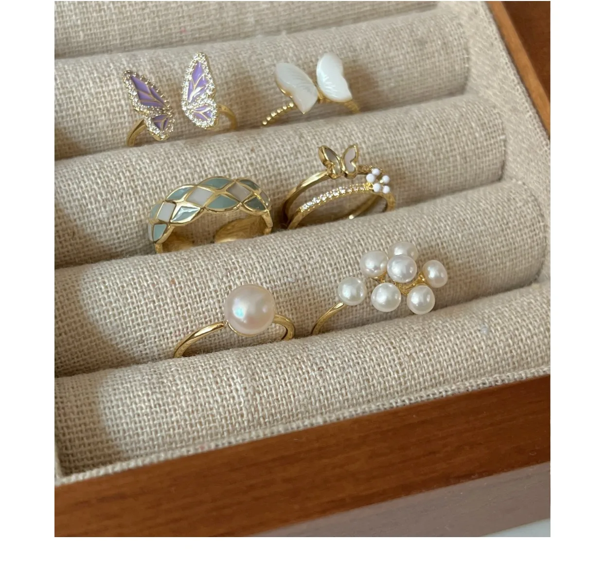 Pearl Bow Fashion Ring Butterfly Vintage Elegant Party Jewelry Create Finger RingOpening Adjustable Design Custom Accessories
Pearl Bow Fashion Ring Butterfly Vintage Elegant Party Jewelry Create Finger RingOpening Adjustable Design Custom Accessories