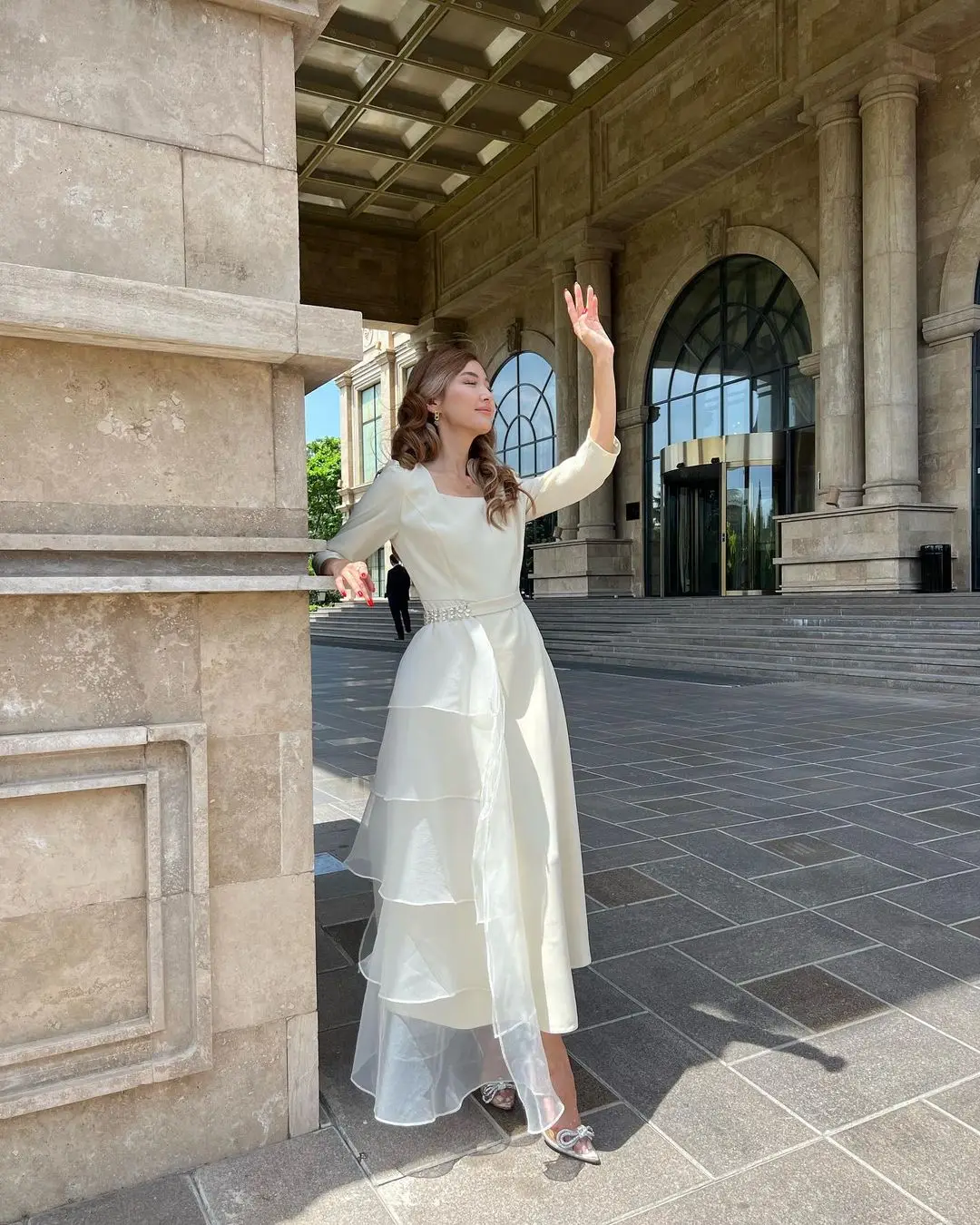 Modest Dubai Saudi Arabic Women Evening Dresses Dark Pastal yellow Tulle High Neck Tiered Formal Prom Gowns Bride Party Dress
Modest Dubai Saudi Arabic Women Evening Dresses Dark Pastal yellow Tulle High Neck Tiered Formal Prom Gowns Bride Party Dress
