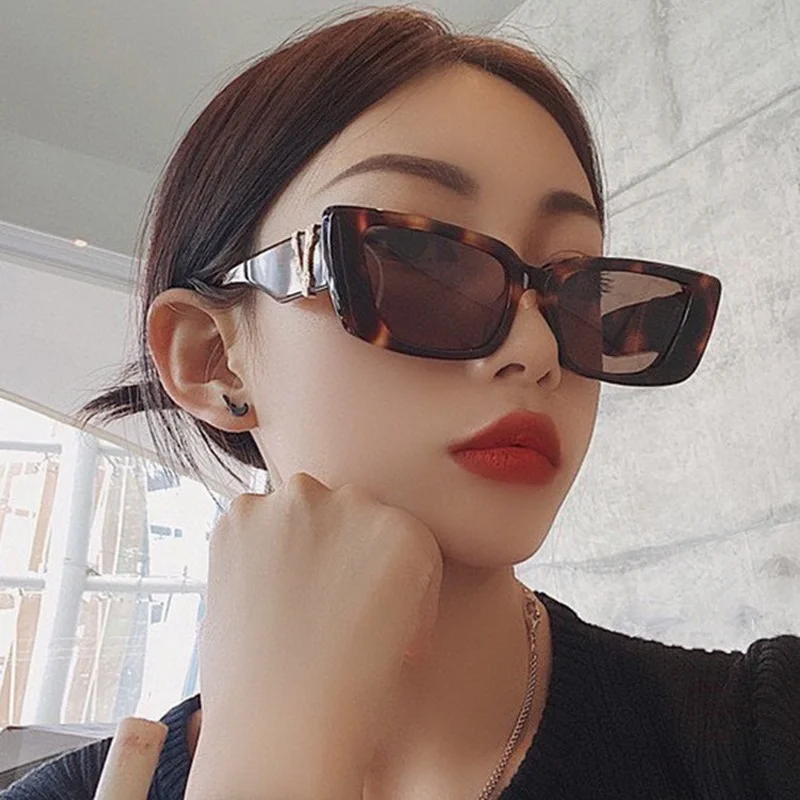 2021 Square Small Frame Sunglasses NEW SUNGLASSES Women's Personality Catwalk Glasses Fashion Eyewear uv400 Oculos De Sol
2021 Square Small Frame Sunglasses NEW SUNGLASSES Women's Personality Catwalk Glasses Fashion Eyewear uv400 Oculos De Sol