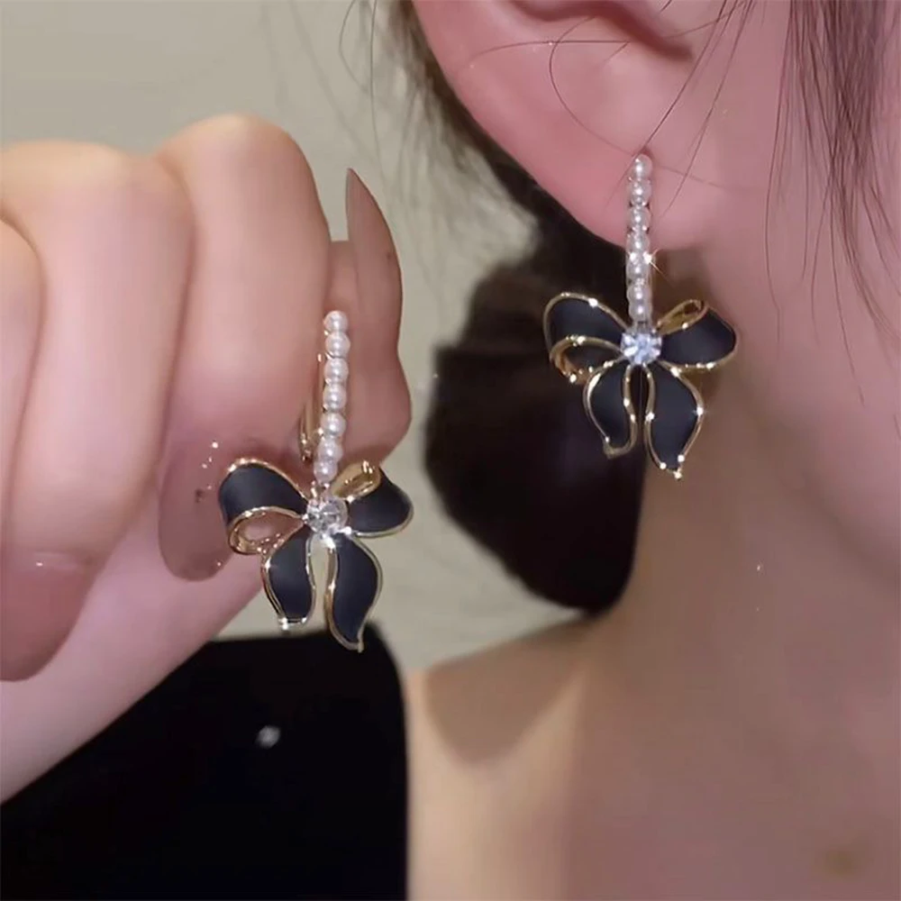 2022 New Black Premium Light Luxury Butterfly Festival Earrings South Korea fashion Earrings For Women Designer Party Wedding
2022 New Black Premium Light Luxury Butterfly Festival Earrings South Korea fashion Earrings For Women Designer Party Wedding