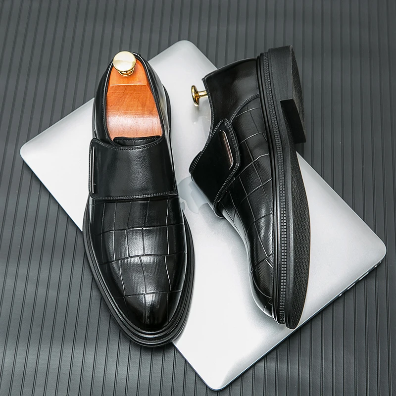 2023 New Brown Loafers Buckle Strap Round Toe Shoes for Men Wedding Black Pu Men Dress Shoes Size 38-46
2023 New Brown Loafers Buckle Strap Round Toe Shoes for Men Wedding Black Pu Men Dress Shoes Size 38-46