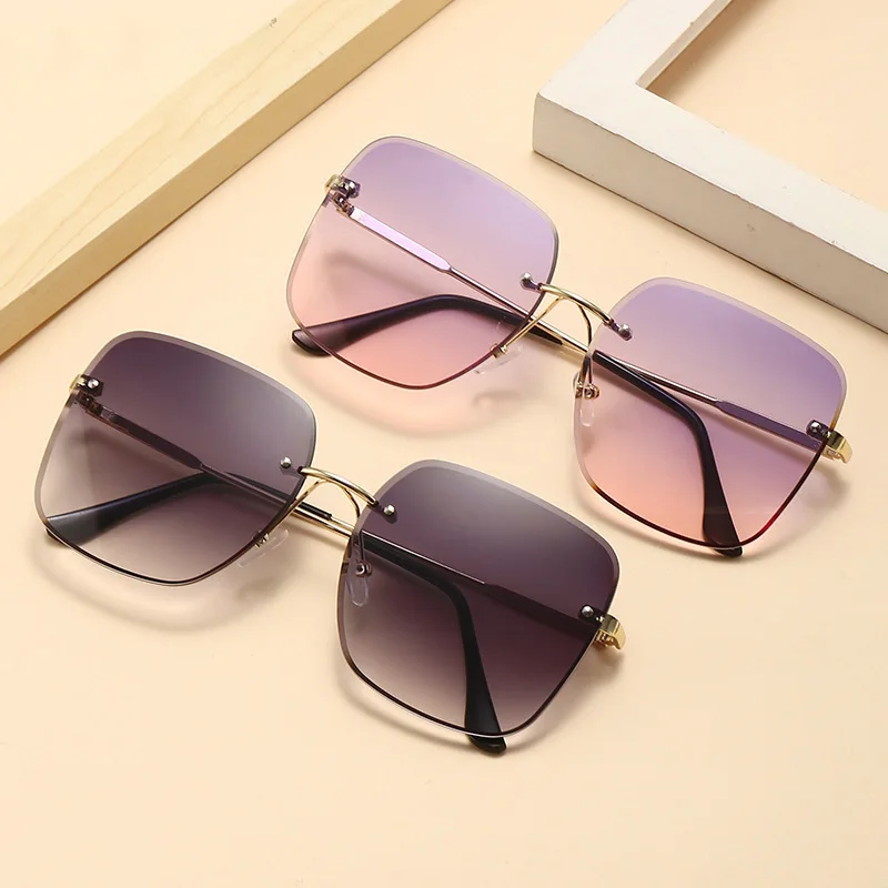 Rimless Gradient Sunglasses For Women Men Retro Trend Driving Beach Square Frame Metal Glasses Fashion Male Female Eyewear 2022
Rimless Gradient Sunglasses For Women Men Retro Trend Driving Beach Square Frame Metal Glasses Fashion Male Female Eyewear 2022