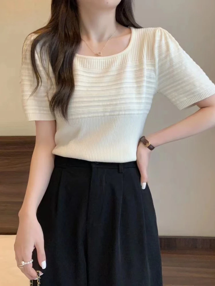 2023 summer new bubble short sleeve short sleeve T-shirt square collar horizontal bar solid color
2023 summer new bubble short sleeve short sleeve T-shirt square collar horizontal bar solid color