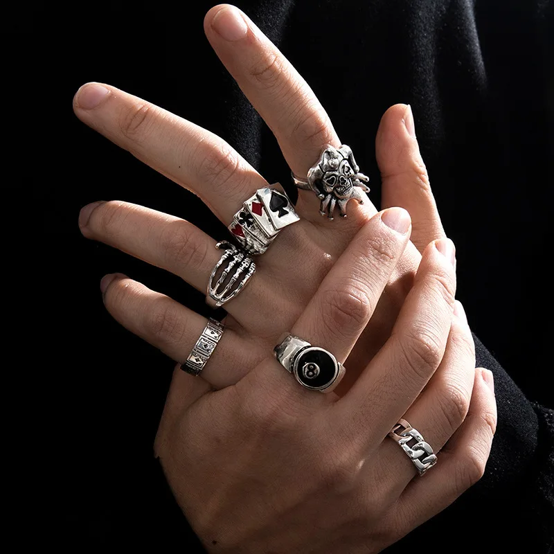 5 Pcs Set Vintage Hip-Hop Restoring Joker Dark Male Knuckle Rings Butterfly Skull Geometric Men's Alloy Gothic Rings Jewelry
5 Pcs Set Vintage Hip-Hop Restoring Joker Dark Male Knuckle Rings Butterfly Skull Geometric Men's Alloy Gothic Rings Jewelry