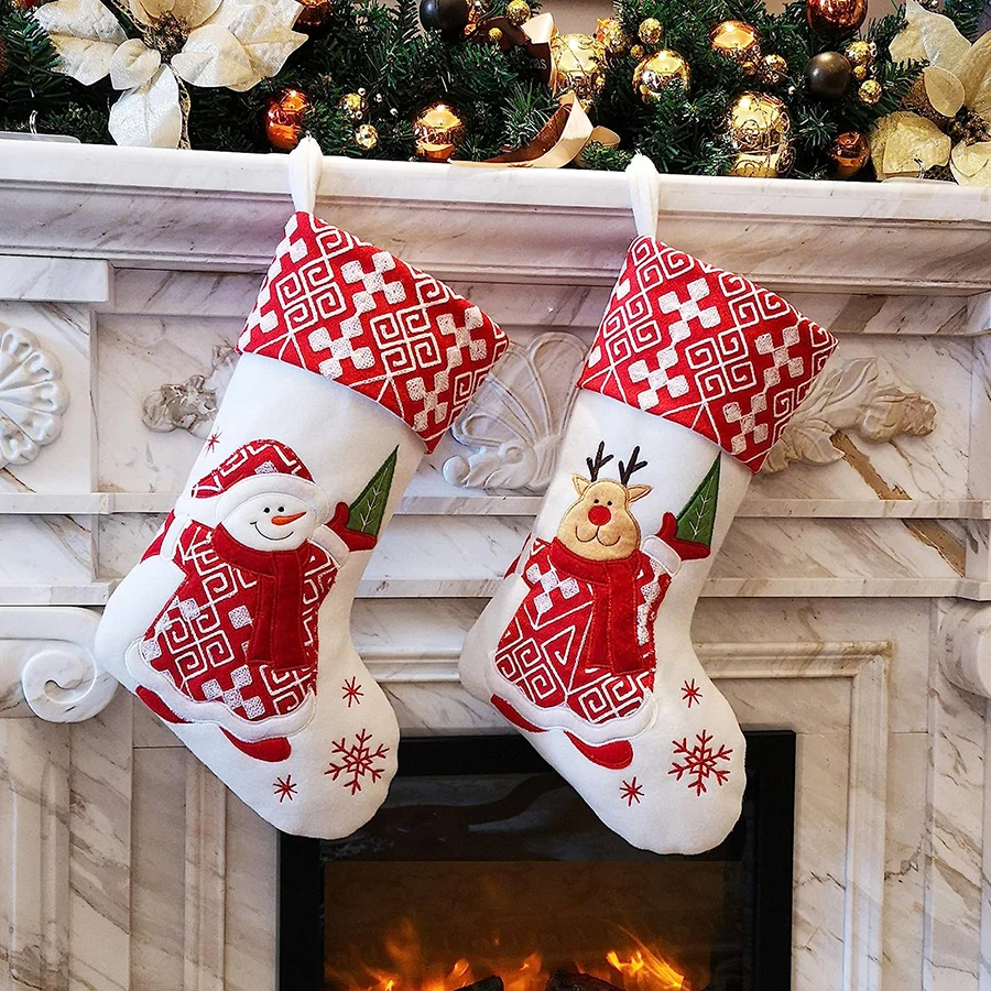 17 Inch Snowflake Pattern Christmas Stocking Socks Red Candy Bag Elk Snowman Scarf Hanging Home Fireplace Decoration New Year
17 Inch Snowflake Pattern Christmas Stocking Socks Red Candy Bag Elk Snowman Scarf Hanging Home Fireplace Decoration New Year