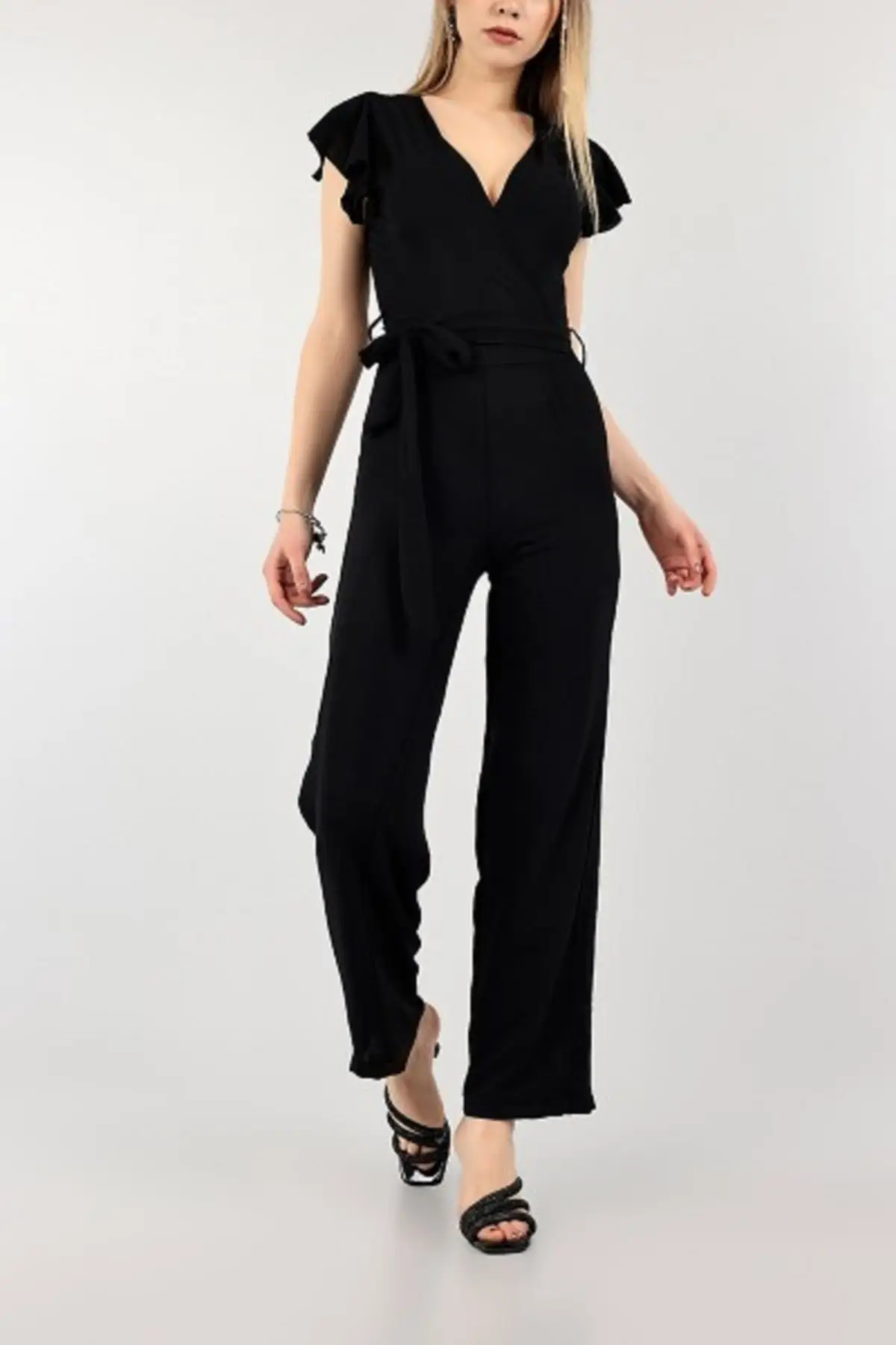 Women's Overalls Black Double Breasted Collar aerostin Hot Style Quality Fabric Sleeveless Baggy Trousers Casual Jumpsuit
Women's Overalls Black Double Breasted Collar aerostin Hot Style Quality Fabric Sleeveless Baggy Trousers Casual Jumpsuit