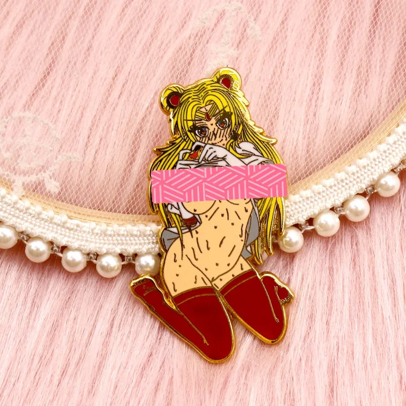 Sailor moon animation peripheral men's new European and American creative personality funny metal badge brooch holiday gift
Sailor moon animation peripheral men's new European and American creative personality funny metal badge brooch holiday gift