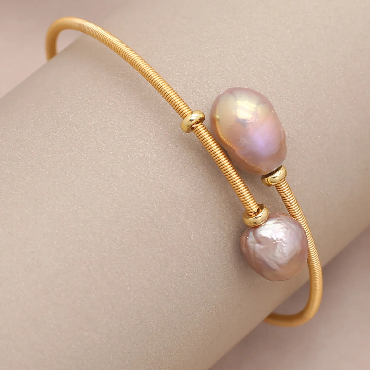 Natural Purple Freshwater Pearl Cuff Bracelet Elastic Gold Color Alloy Bangles for Women Jewelry Anniversary Party Gifts
Natural Purple Freshwater Pearl Cuff Bracelet Elastic Gold Color Alloy Bangles for Women Jewelry Anniversary Party Gifts